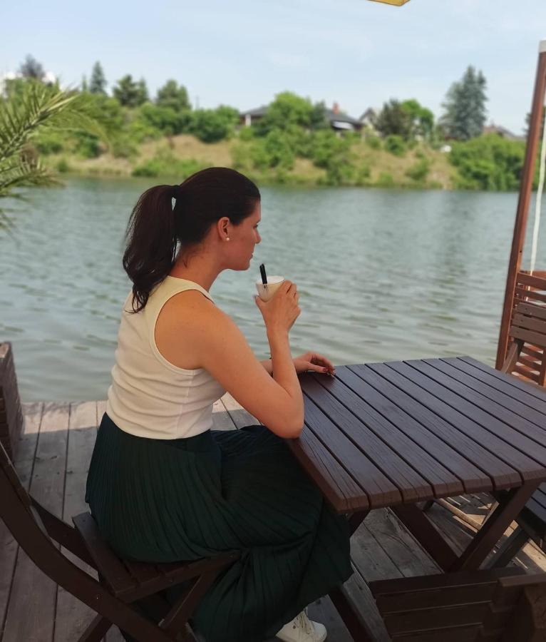 Šeberák - ubytování v chatičkách a v luxusních stanech Praga Esterno foto